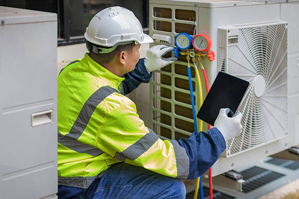 Professional Ac Installation technician working in Newington, VA